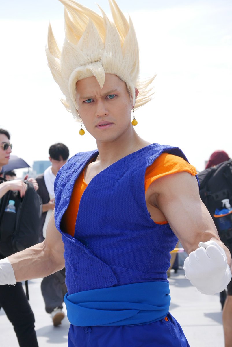 AFside's tweet photo. 【 ドラゴンボール / 超ベジット 】

C104の1日目、本当に暑い中撮影いただきありがとうございました🙇‍♂️

#C104 #C104コスプレ #C104_cos https://t.co/B69wfDAXq9