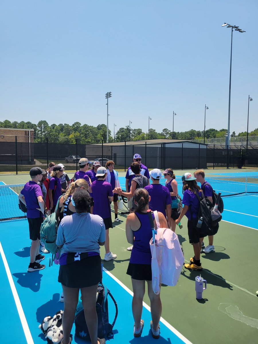 The Wildkat varsity tennis team brought home their first win over the Huntsville Hornets on Friday the 9th, winning 16 of rhe 19 matches. Let's go, Kats!