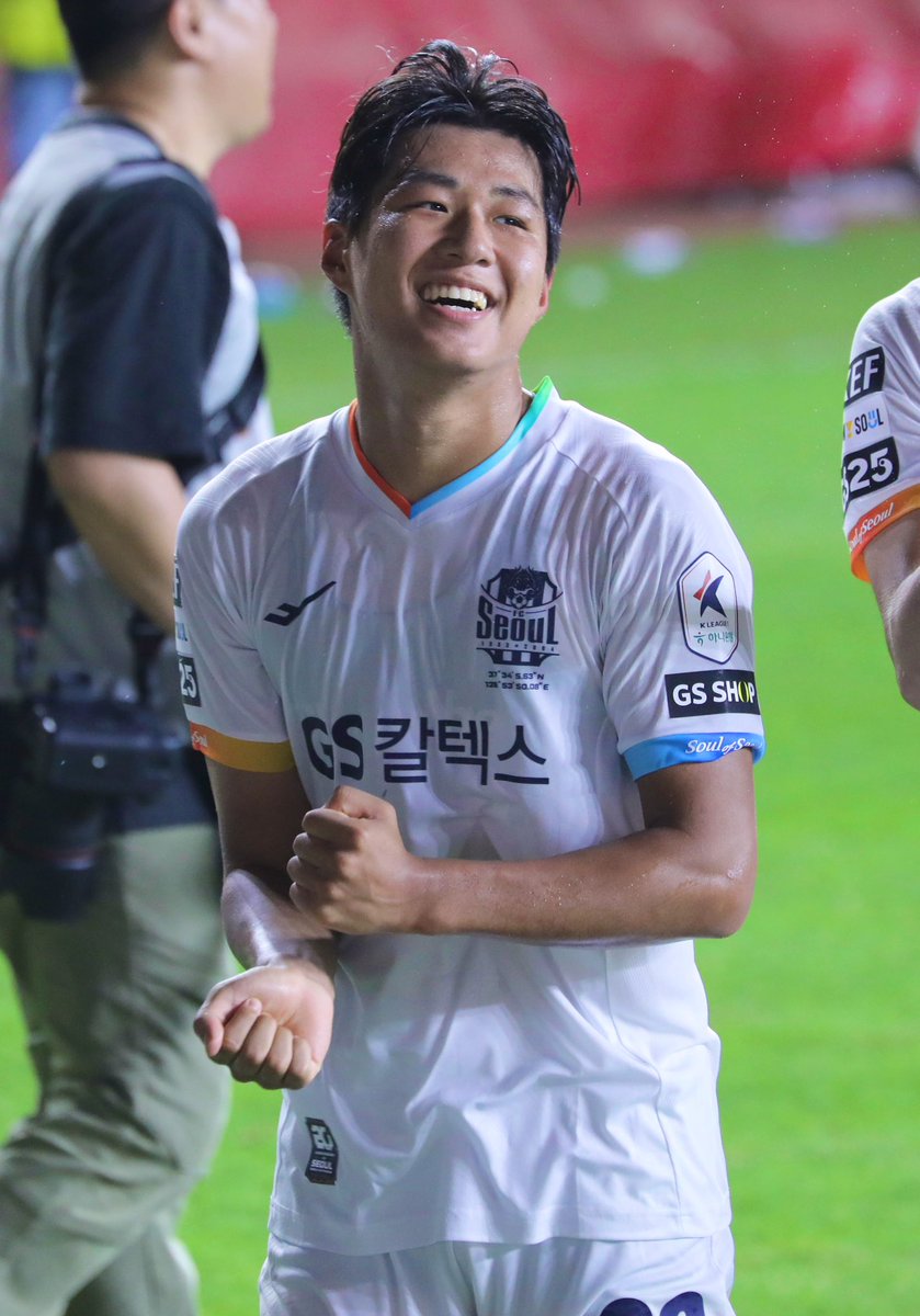주혁이 행복지수 만땅🖤❤️
만날만날 행복만 하자 울 고딩이😆
#강주혁 #FC서울