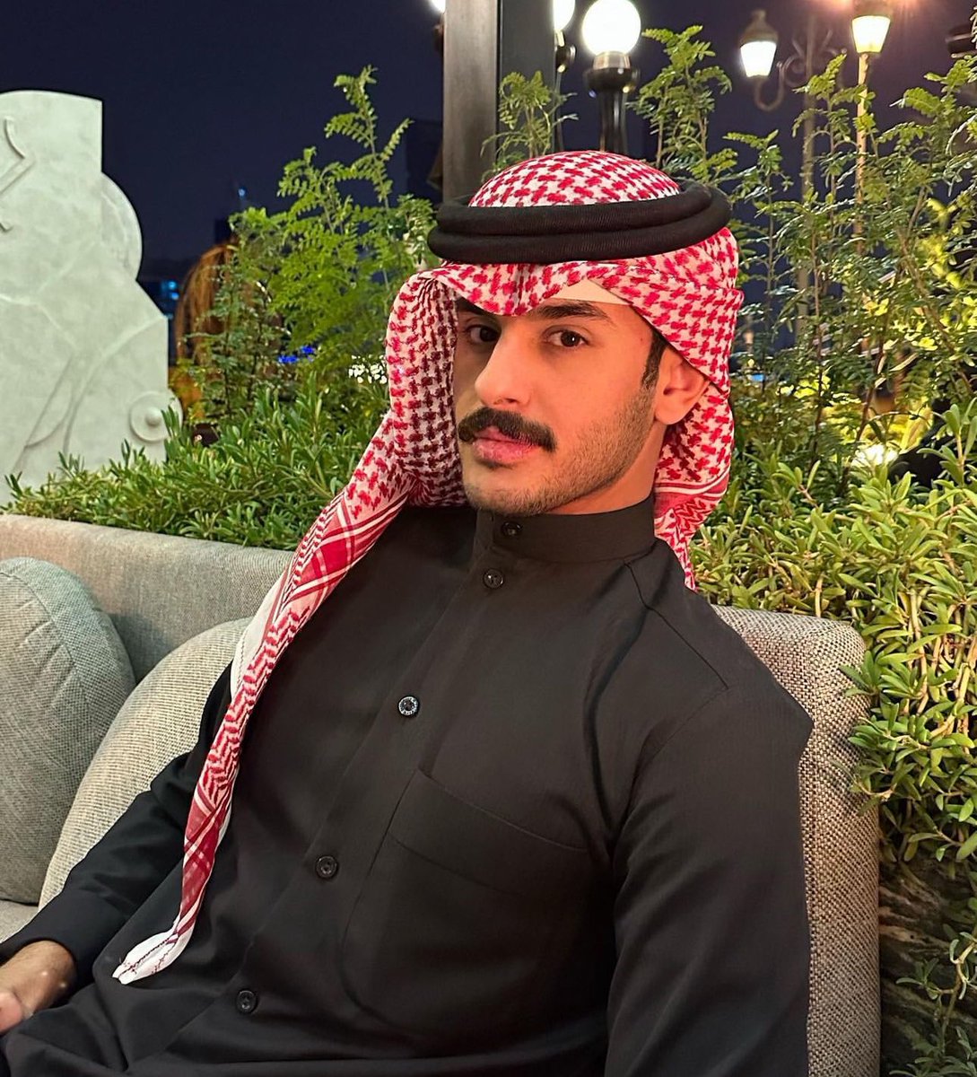 نار tweet media
