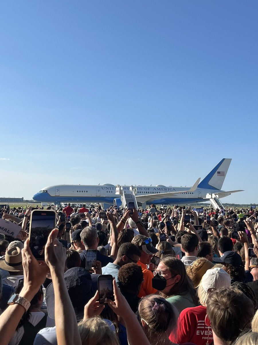 AndrewFeikema's tweet photo. @harrisondubay Seeing these posts get 100k likes breaks my brain because I was there!! Insane how these guys have any credibility with anyone by leapfrogging from lie to lie https://t.co/f0Si5JNgfO