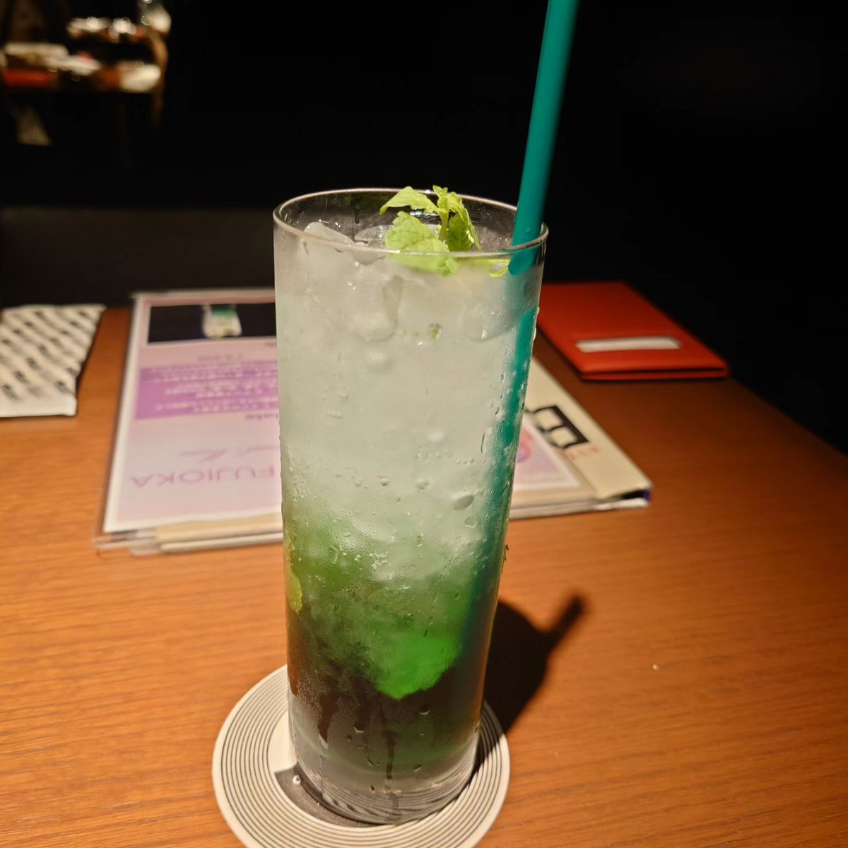 Bucephalas_alex's tweet photo. 昨日のライブ、3階一番後ろの席だったけど、あの空間にいれるだけでとても幸せだった。
歌もいつもとは違う感じで色っぽく、大人なライブ。トークも楽しかった。
個人的にはサックスが色っぽく響くLet it snow！がお気に入り。
@billboardlive_t
@DeanFujioka 
#ディーン・フジオカ https://t.co/YeW8IUKdtw