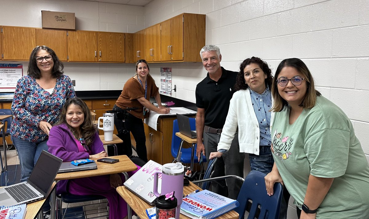 IrmaHuey's tweet photo. Biking teachers ready for the school year #influencers #bisdpride
#previewviewreview https://t.co/nY4wWYKRDL