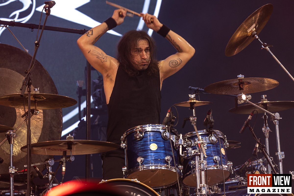 TheKissinTime's tweet photo. Gene Simmons Band se presenta en el festival Alcatraz de Kortrijk, Belgium🇧🇪

📸David Johnson / Nathan Dobbelaere

#KISS #TheKissinTime #GeneSimmonsBand #Europe #GeneSimmons #Belgium https://t.co/tP0EZtECMj