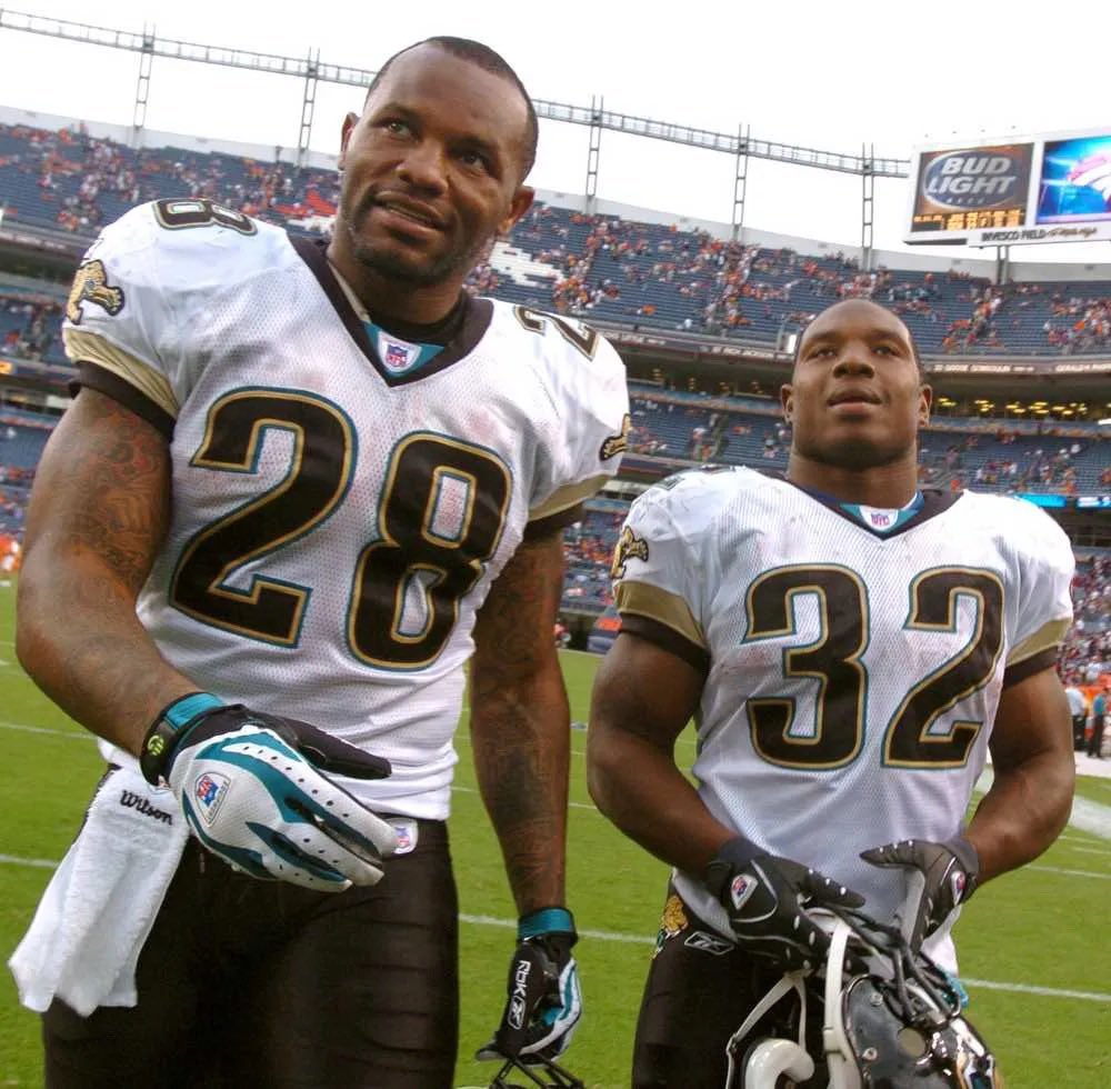 WayoftheCrow's tweet photo. I came to Jacksonville in 2003 for college with no allegiance whatsoever to the Jags. After watching @FredTaylorMade, that  defense, then add @MJD in 2006. I was completely sold. Anyways, thanks for coming to my TED talk. Go Jags. https://t.co/xrV5gE4ssq