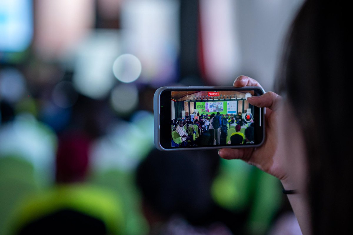 Did you know Uganda is the second youngest country in the world? With over 77% of its population under the age of 30, the potential for innovation and growth is immense. Let’s empower our youth to lead the way forward! 🙌 #YouthDayUg2024 #UNJAYPUganda  <a href="/Mglsd_UG/">Ministry of Gender, Labour and Social Development</a> <a href="/GovUganda/">Government of Uganda</a>