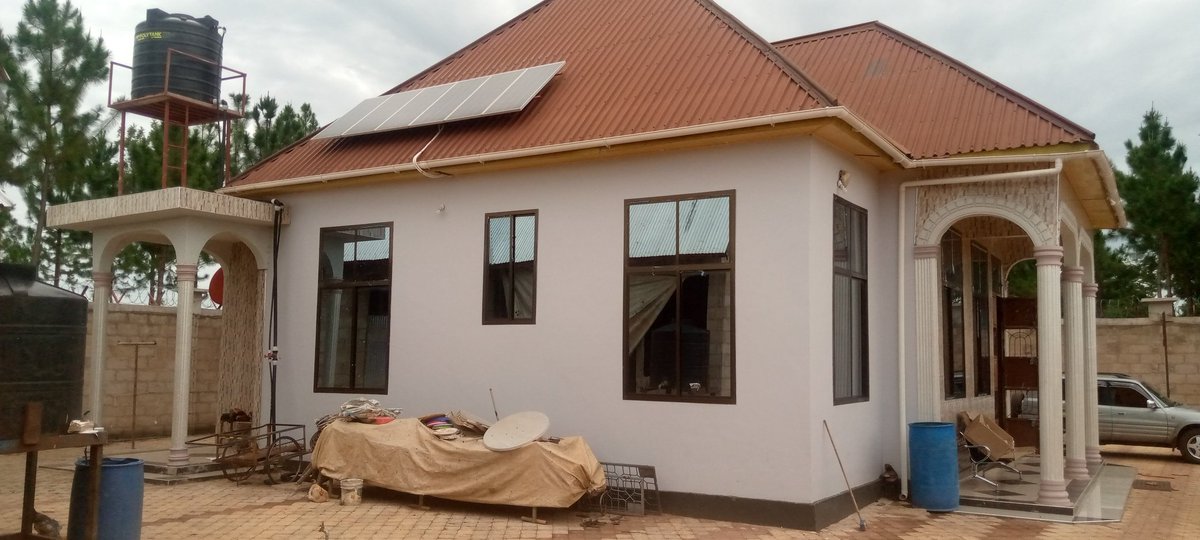 MrSolarGrid's tweet image. Renewable energy  
Jitegemee kwenye umeme 
Kuondoa adha ya load shedding