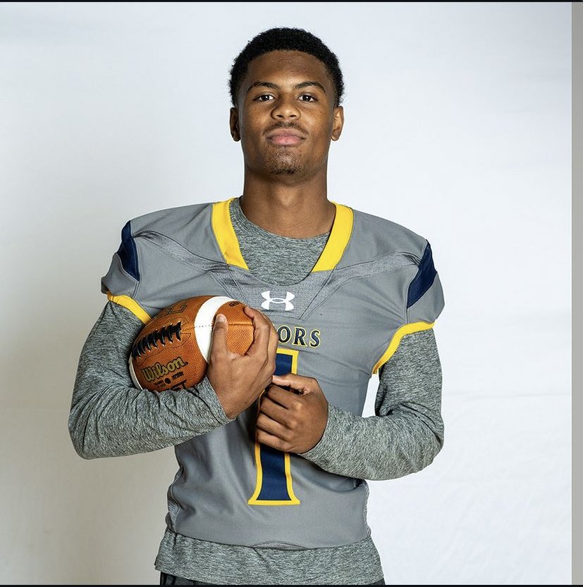 Ready for the 2024-2025 season !🐊 Let’s get to work ☝🏽#GoGators #Football