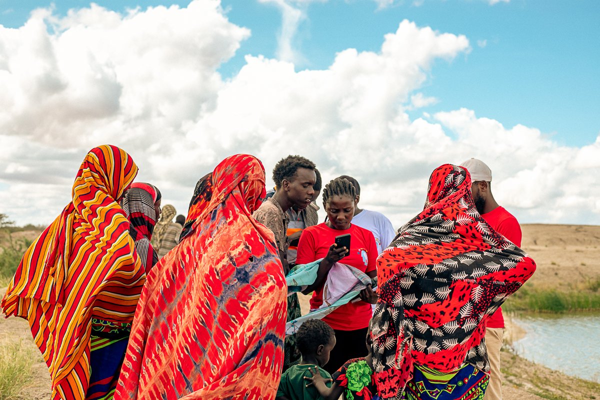 UNDPKenya's tweet image. Youth in #Kenya are turning data into action! 

On #InternationalYouthDay2024, we celebrate the #CommunityDataStewards who are leveraging digital tools to map resources and empower their communities. 

🔗 shorturl.at/BTId7

#DigitalPathways #SustainableDevelopment