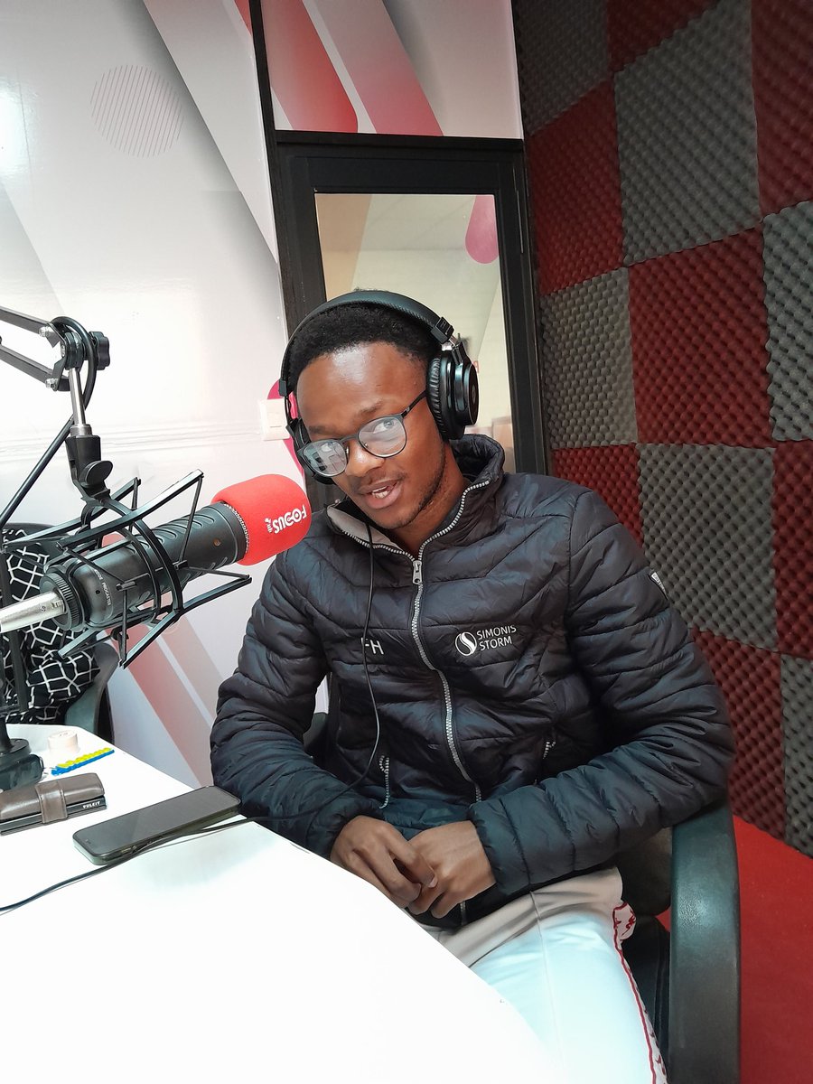 focusfm89's tweet photo. #morningplugwithjoe had one of the player's from Namibia Hockey Men on the show this morning to talk about OPERATION BACK-A-PLAYER 🇳🇦🏑 The team needs you to step in and help.

#focus89fm #focusfm #NamibiaHockey https://t.co/g41CDRpL8E