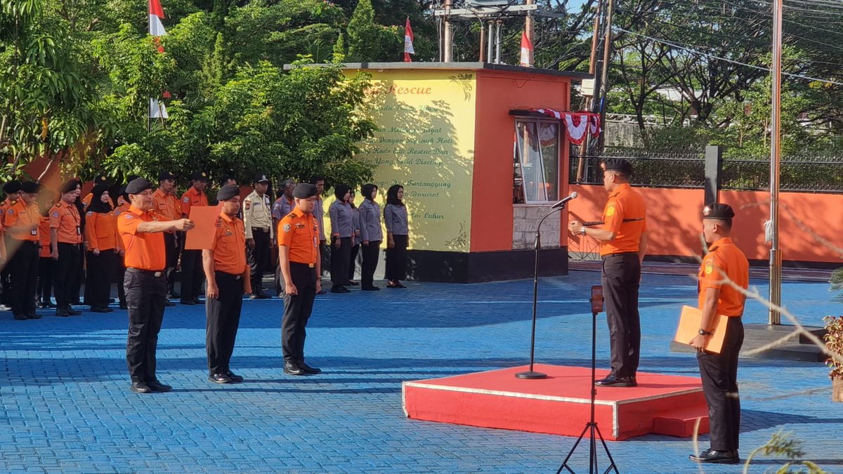 Giat Apel Pagi, Senin (12/08/2024)

Penekanan terhadap pegawai Basarnas Makassar untuk tidak melakukan jud1 onl1n3. Agar sepatutnya menjadi asn yang bertanggung jawab dan berdedikasi kepada bangsa dan negara. 💪🏼😎