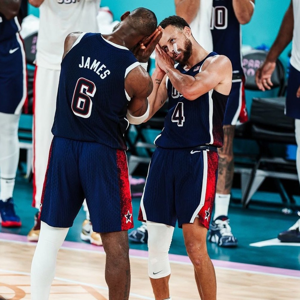 ClutchPoints's tweet photo. LeBron James on playing with Steph Curry 🙌

"You just marvel at his talent. Obviously, I've seen it before, you know, on the opposite side. But having him on your side, you just try to get stops and figure out other ways on the other end, but keep finding him. Keep getting him the ball."

(via @BasketNews_com, https://t.co/dSf7oAdMAO)