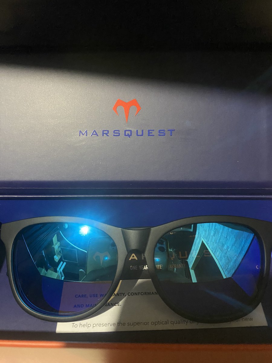 fairlyterada's tweet photo. サングラスが届いた
結構暗いぞ
#marsquest
#ゴルフサングラス https://t.co/NoCuust40S
