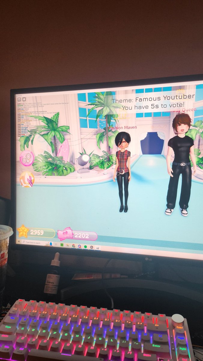 dreamychaer's tweet photo. @AmazingPhil @danielhowell not you both being in dress to impress (phil got a tan ig???) https://t.co/65U2vERVx2