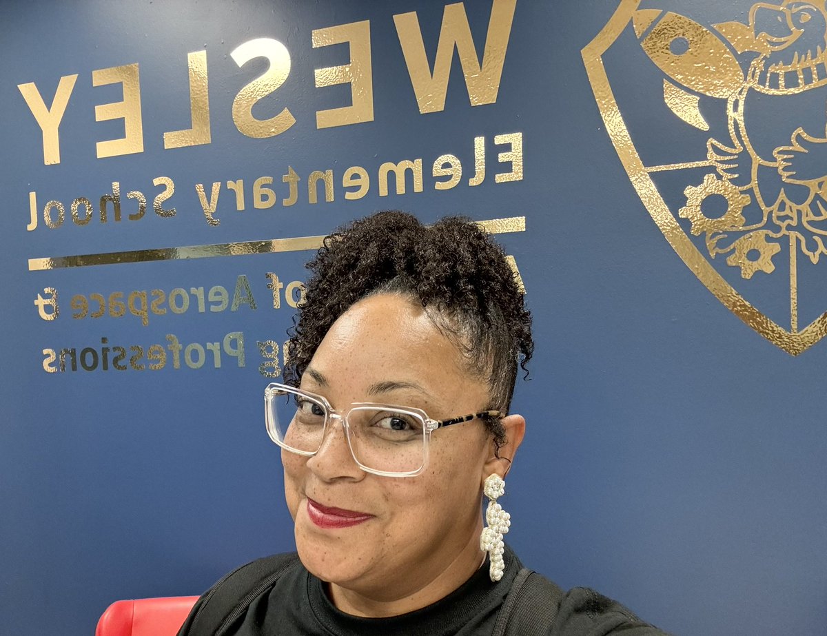JEANNICOLE06's tweet photo. Tomorrow is my 1st day of school @WesleyES_HISD as Assistant Principal Woods! I’m so excited and nervous at the same time! We have a talented team of teachers/staff who have a ❤️ for kids and learning! #ThisIsOurYear #1stEverything #MakingGODProud https://t.co/z8a3xRJxZa