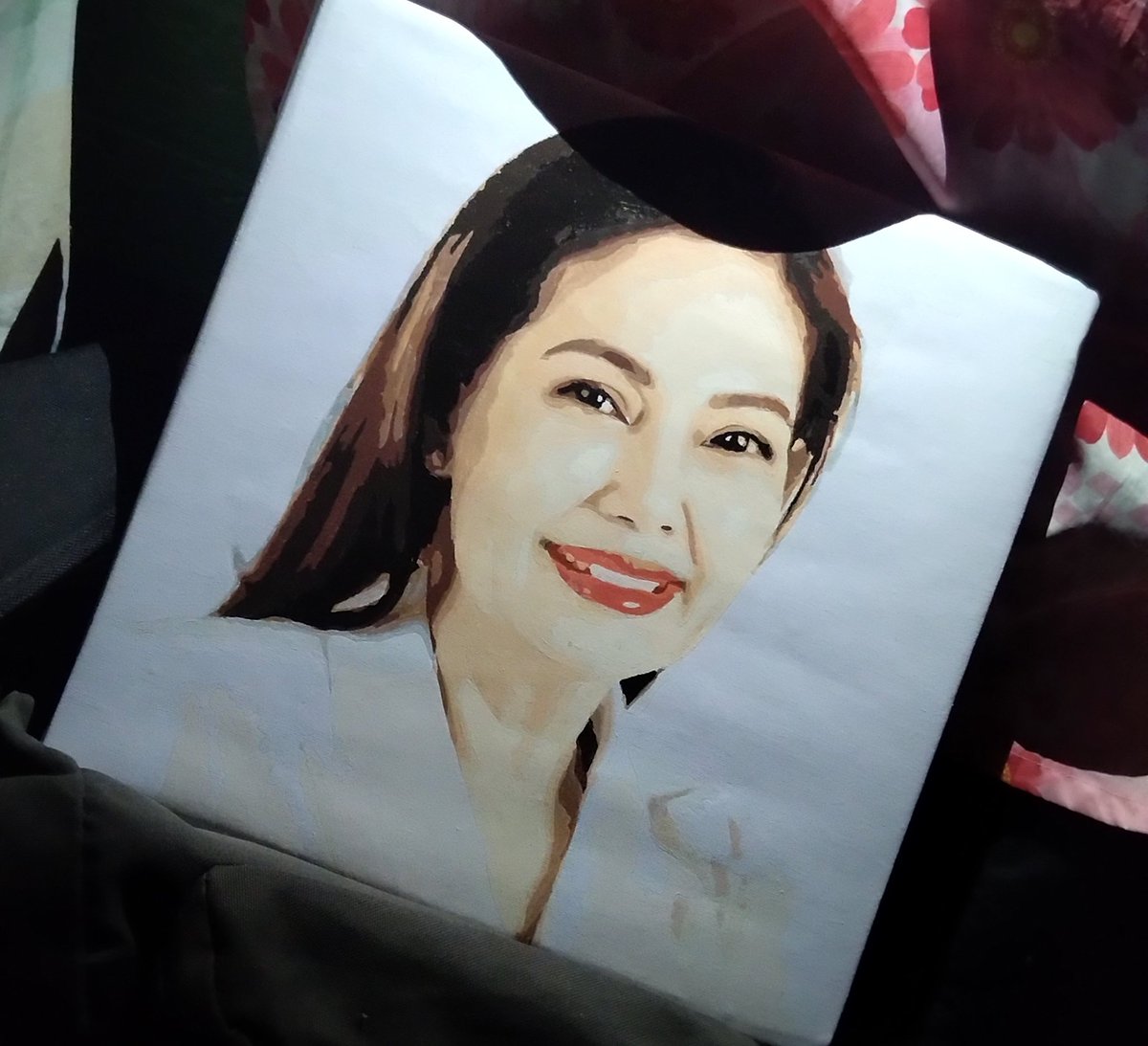 angiemagtanggol's tweet photo. Finally, tapos na rin! 😍 So, paano ko ito maipaparating sa iyo, mommy? Chos. 

TBH, ang ganda mooooo 🫶🏻🩷 more paintings to comeee 🫰🏻

#MaricelSoriano | @officialmaryaph | #InayMarya https://t.co/ZWAgPICQJO