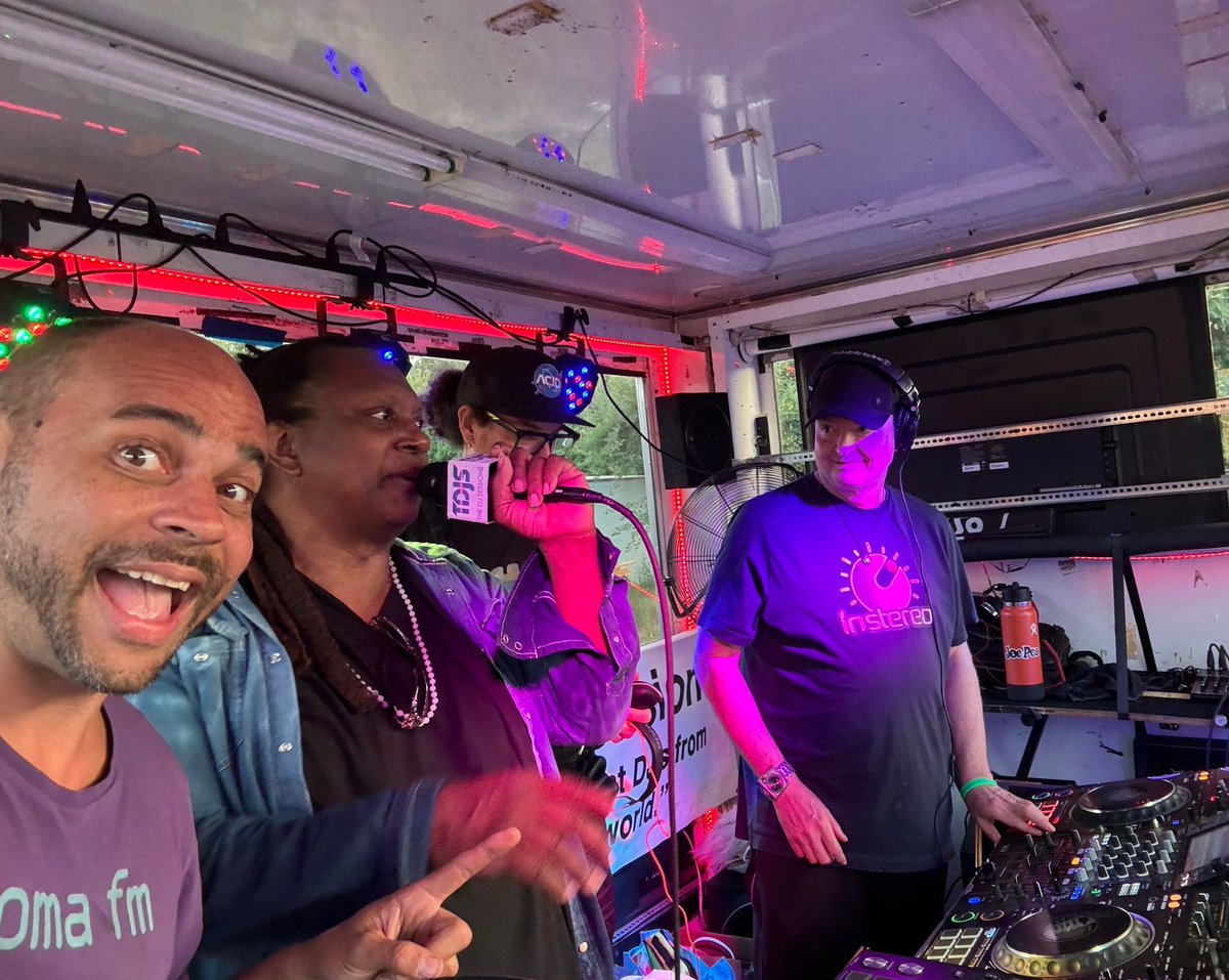 Electronic music  bucket list accomplished

The Dominator and DJ Dan in The DJ Sessions Mobile Sessions studio

Donald Glaude &amp; Dan Wherrett 

 #thedjsessions #djs #tdjs #dj #electronicmusic #music #dancemusic #housemusic #trancemusic #house #seattle #mobiledjtruck #mobilestudio