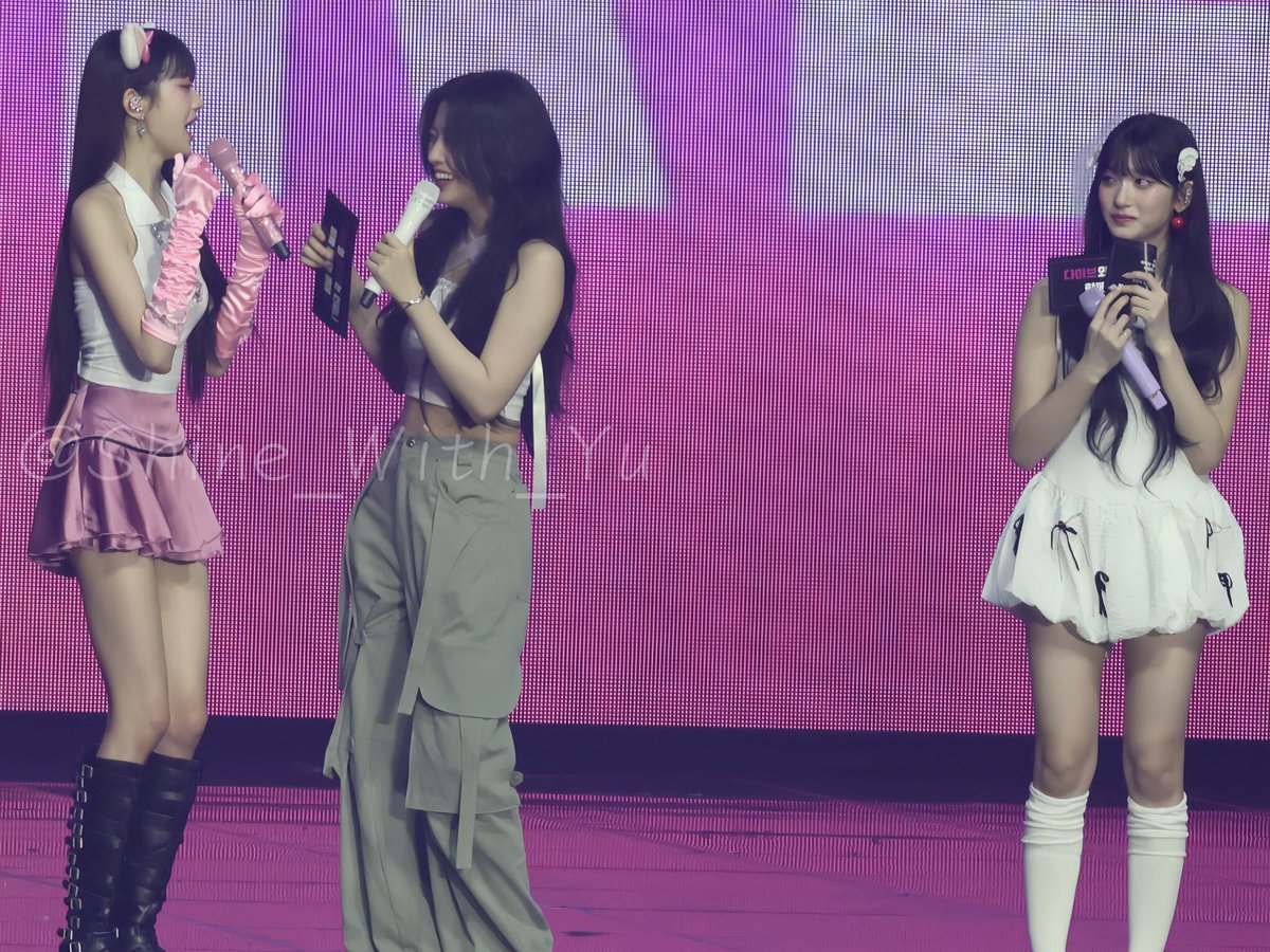 ivelaviu's tweet photo. Leeseo and "i see what you did there" moments: https://t.co/gcgBcUsA8s