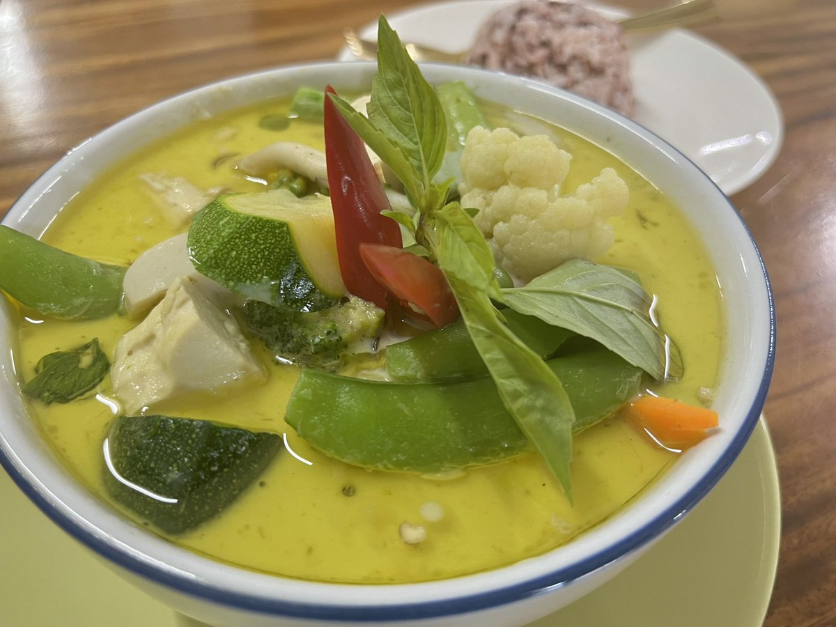 kazhilaga tweet media