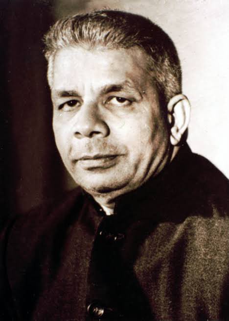 MichaelLobo76's tweet photo. Honoring the remarkable legacy of Goa's first Chief Minister, Shri Dayanand Bandodkar, on his Punyatithi. His visionary leadership has left an indelible mark on Goa's progress and continues to inspire generations.
#DayanandBandodkar #GoaLeadership #LegacyOfExcellence #Inspiration #GoaPride