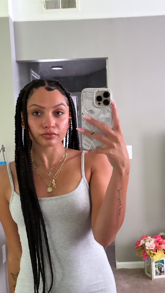 The Hoodkage tweet media