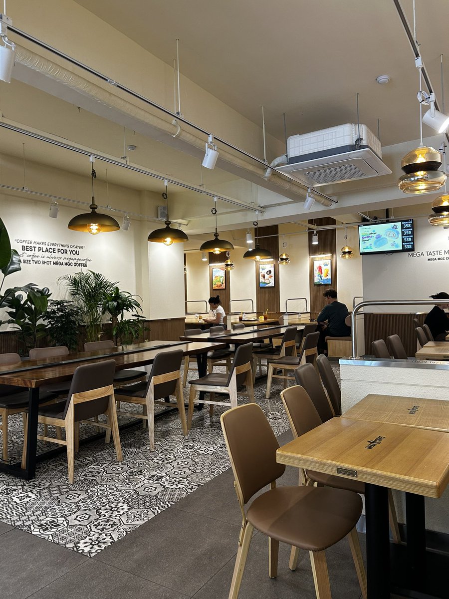 Seoul has the best remote work infrastructure I’ve seen.. infinite coffee shops specifically designed to cater for it with loads of space so ur never being forced out. Wifi speeds usually way above 100mbps. Must play a huge role in Korea’s tech productivity