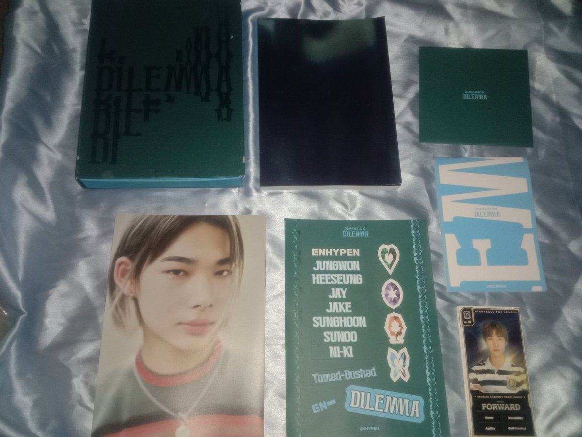 ciespamz's tweet photo. 🛒:#cie_carts

WTS ENHYPEN UNSEALED DILLEMA ALBUM

• 100 ea | 280 set+ pf
• with dents
• what you see is what you get
• onhand and ready to ship
• prio payo or 1 week dop
• can tingi but prio slot taker

comment or dm me to + ver/qty https://t.co/VHbkfgrDeF