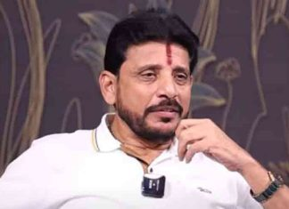 yespunjab's tweet photo. New twist in YSRCP MLC's relationship with social media influencer
#YSRCP #YSRCPMLC #relationship #SocialMedia #influencer #DuvvadaSrinivas #DivvalaMadhuri #YesPunjab
https://t.co/kpckHpxED8 https://t.co/eh49mi6UWj