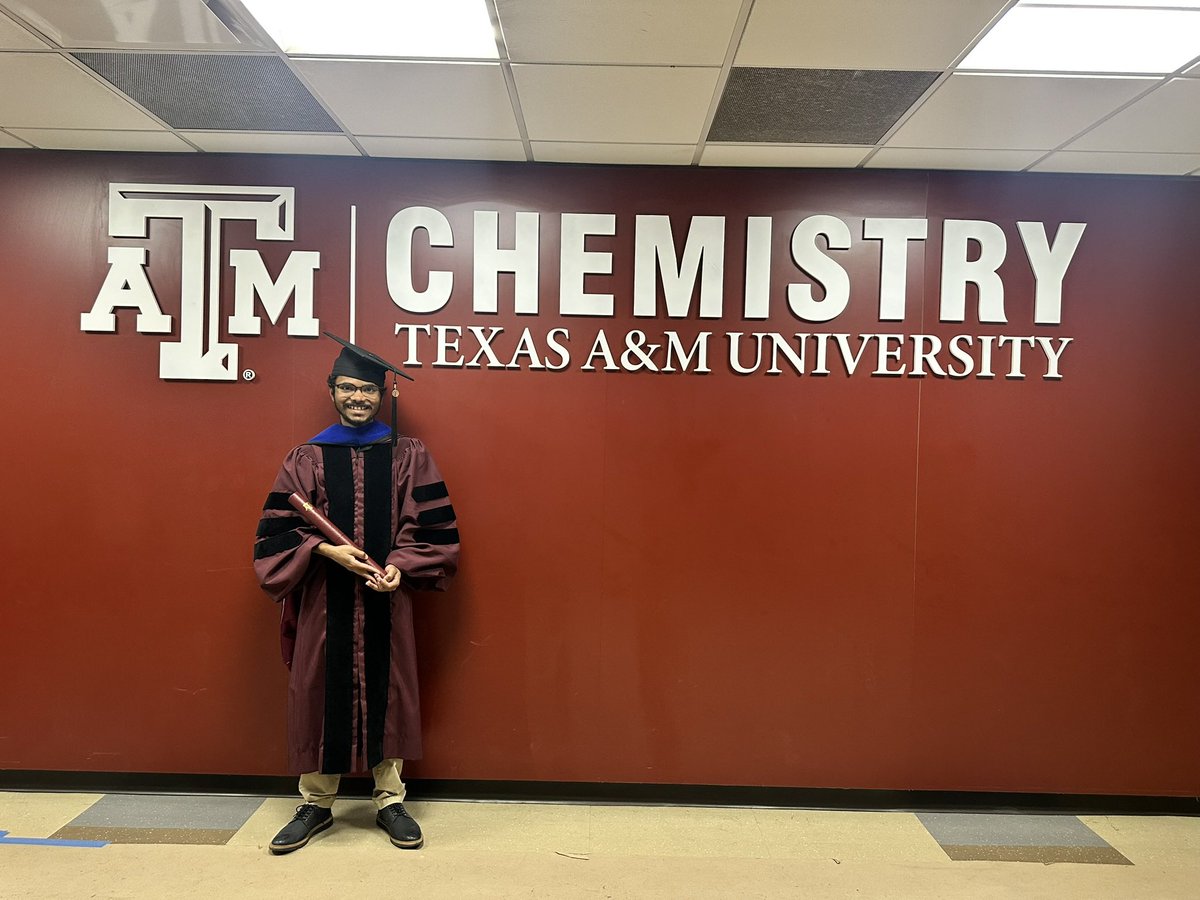 kaustavripon's tweet photo. Major life update!! 

Happy to share that I’ve officially graduated! Grateful for the support and looking forward to the next chapter. 🎓🚀 #Graduation #TAMU #tamuchemistry #NewBeginnings https://t.co/ko3JHSMXXy