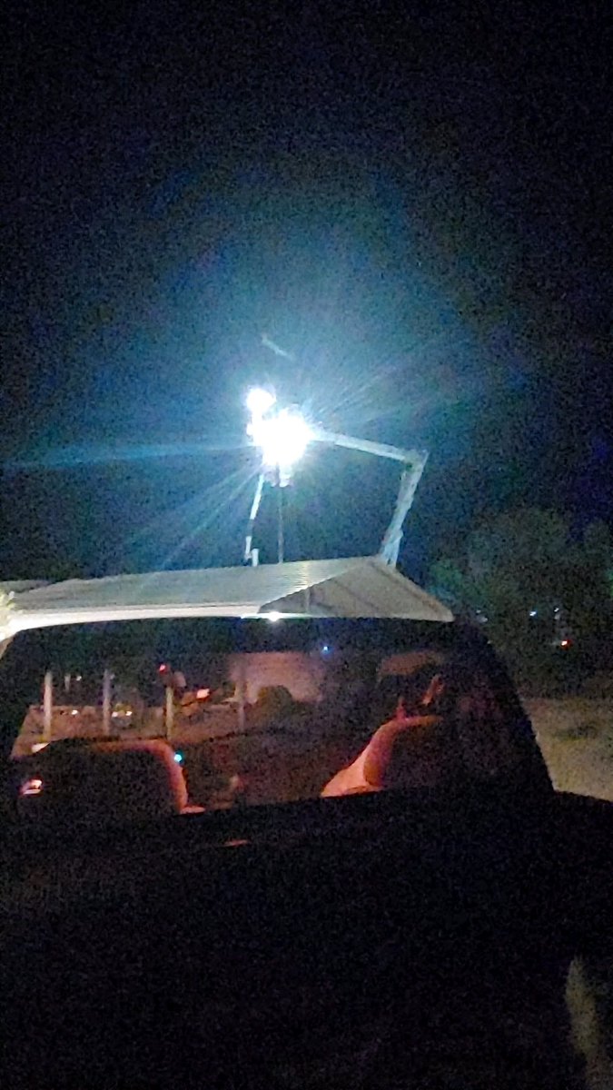 APS_Rich's tweet photo. APS crews worked long hours in the heat &amp; through the night to repair many power poles, lines &amp; transformers damaged in the monsoon storm that hit Ajo yesterday. They are working on restoring the last 4 @apsFYI customers. Thanks for your patience &amp; support. 📸: @ajofire Chief https://t.co/bgqQyHFt3m