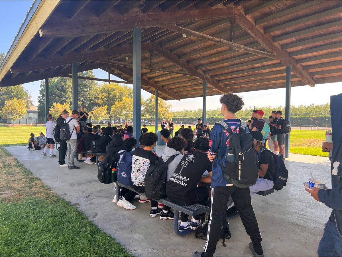 Modesto Christian School tweet media