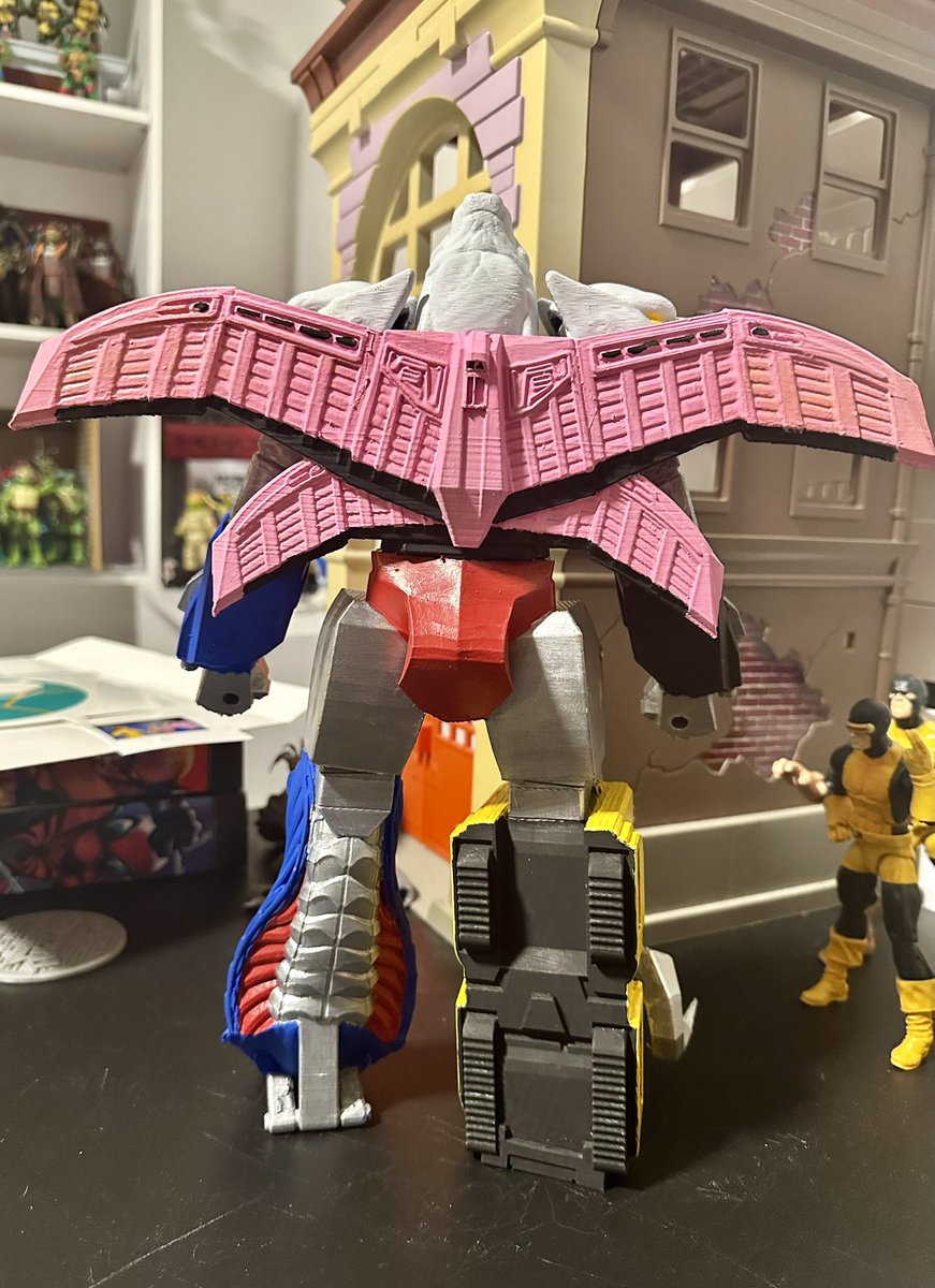 DpunkJrocksM's tweet image. Hyperforce Megazord! The model isn’t completely accurate. But it was fun to make! #PowerRangers #hyperforce