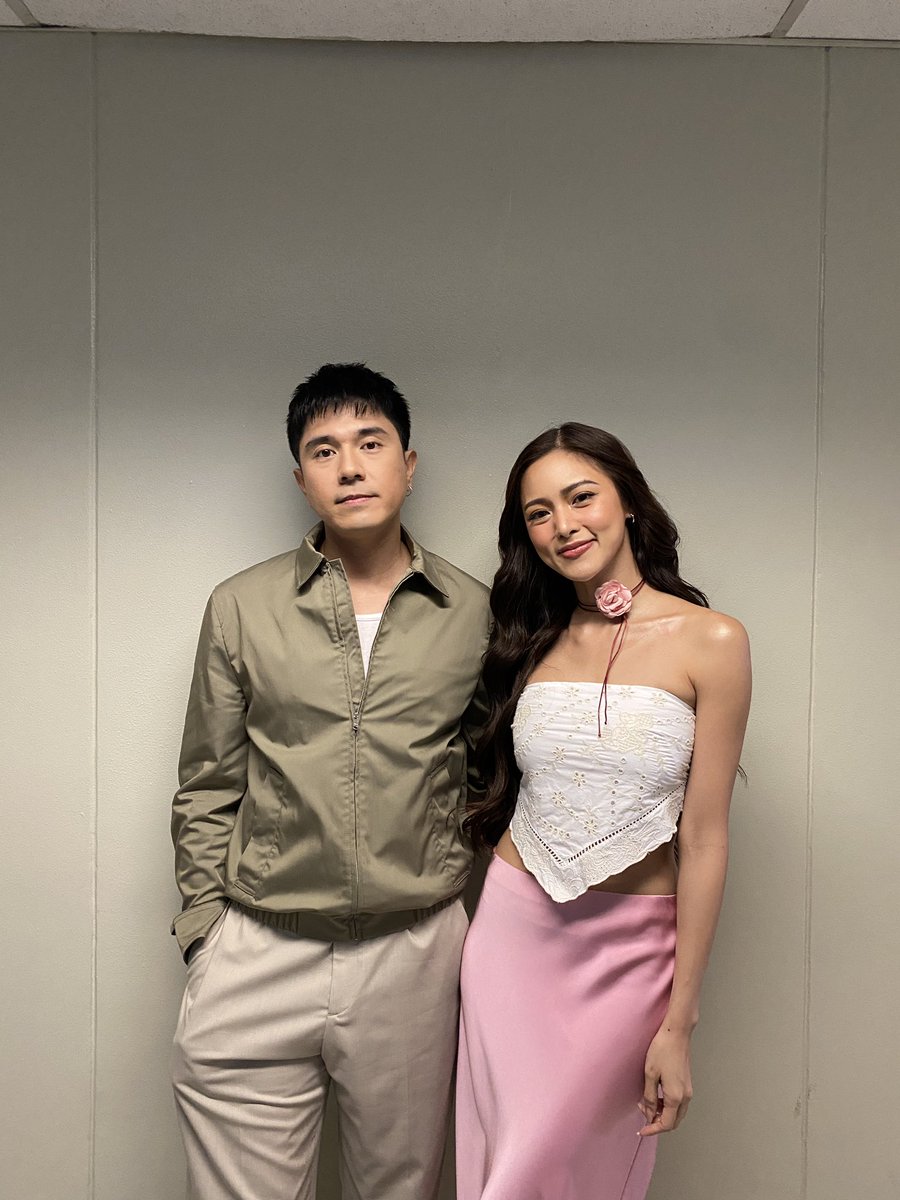 StarCinema's tweet photo. KIMPAU’S MOVIE DEBUT! 🤩💖

Kim Chiu and Paulo Avelino officially announce their first movie together on It’s Showtime!

Star Cinema’s ‘My Love Will Make You Disappear’ directed by Chad Vidanes coming soon exclusively in cinemas!

#NewMovieAlert #MyLoveWillMakeYouDisappear https://t.co/UcSWSWA2Up