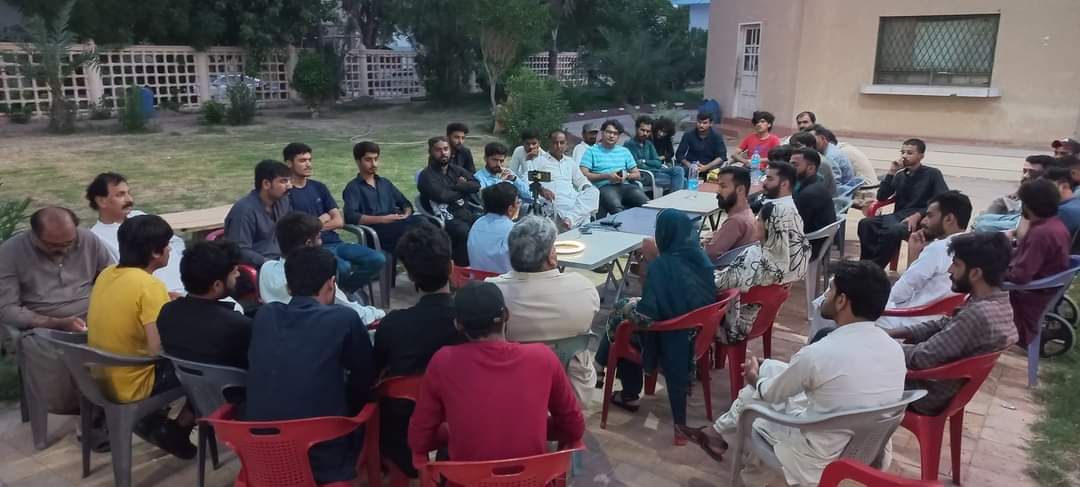 WR_Movement's tweet photo. Full Recording Of Lecture.
Bangladesh Crisis: Ideological ,Political and Geopolitical aspects CSF-Hyd Discussion.

https://t.co/HpkBdynQrU https://t.co/XfToerJXYS