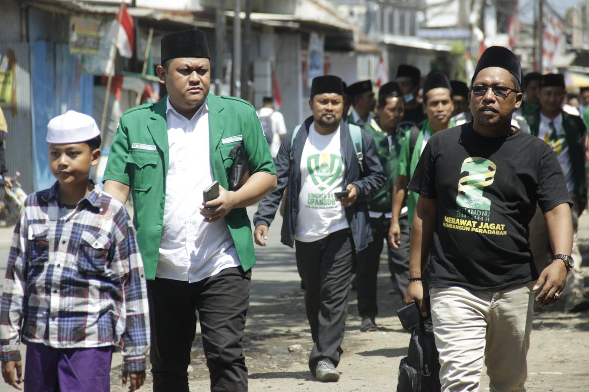 ansorkraksaanpc's tweet photo. Para peserta Konferwil XV PW GP Ansor Jatim dari berbagai daerah se-Jawa Timur mulai berdatangan ke lokasi Konferwil di Pondok Pesantren Zainul Hasan Genggong.

#KonferwilAnsorJatimXV https://t.co/SWbY5zPSAM