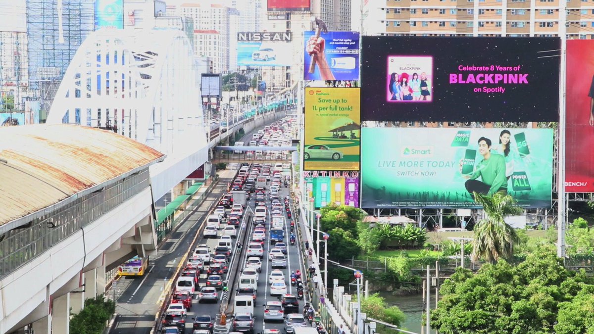 SpotifyKpop's tweet photo. hey BLINKs, did you spot @BLACKPINK in your area? 

#SpotifyxBLACKPINK #8YearswithBLACKPINK https://t.co/TWGBclxMqw