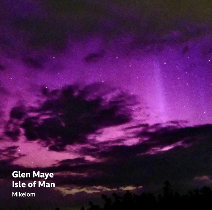 Those staying up to catch the Perseid meteor shower last night were treated to a 2 for 1 deal.

Meteor shower AND Northern lights.

Seen as far south as Norfolk...
#aurora #northernlights