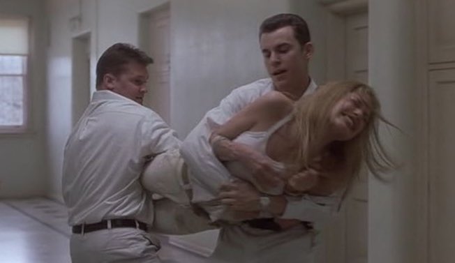 Skin_2x's tweet image. Preciso afundar no t.a não aguento mais ser gorda