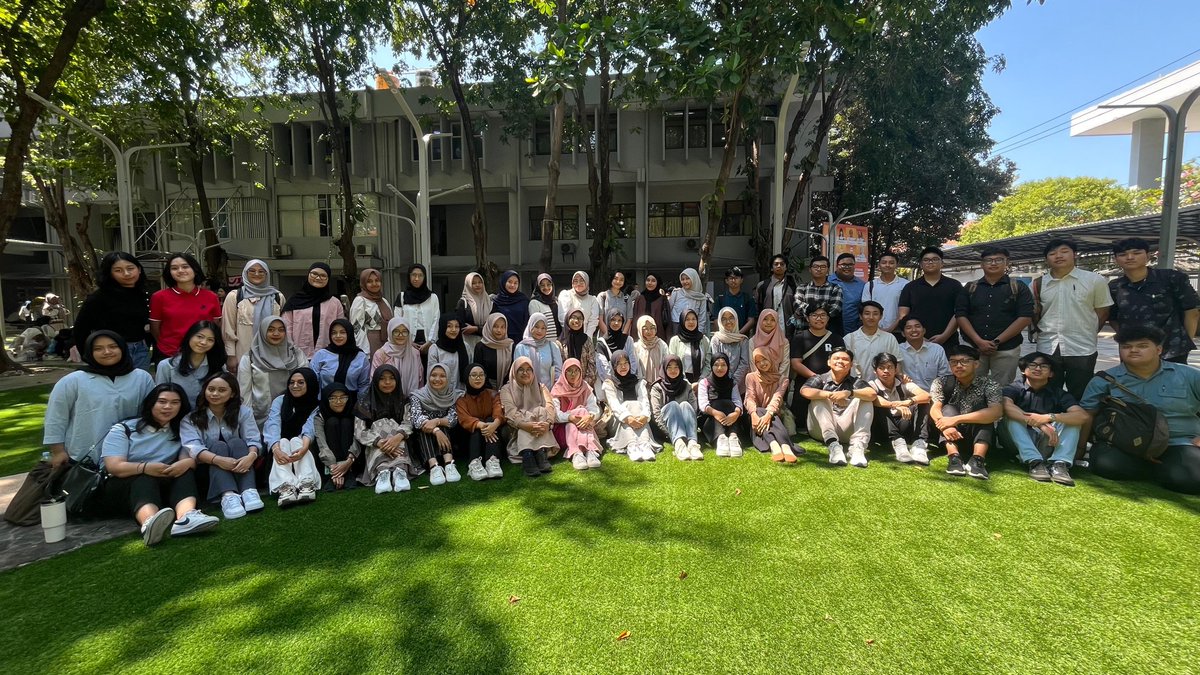 vnstud's tweet image. ruang merdeka hari ini😃