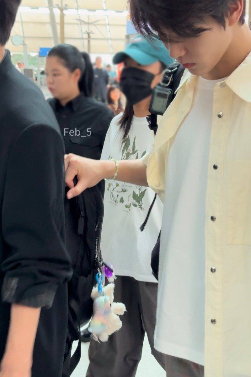 Feb_5_'s tweet photo. 240812 ICN
🥺🥺
#RIKU #リク #리쿠
#JAEHEE #재희 #ジェヒ
#NCTWISH #엔시티위시 https://t.co/dy6n6hddqa