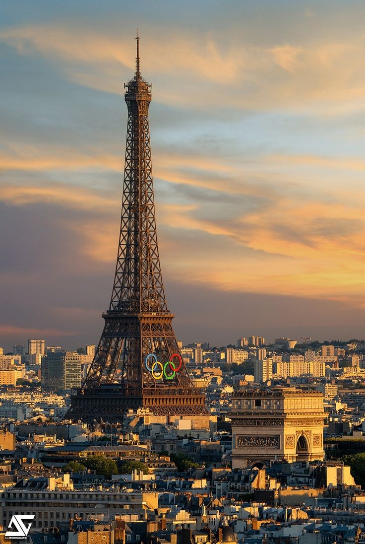 تشوفون باريس كما يلقبونها مدينة الحب؟