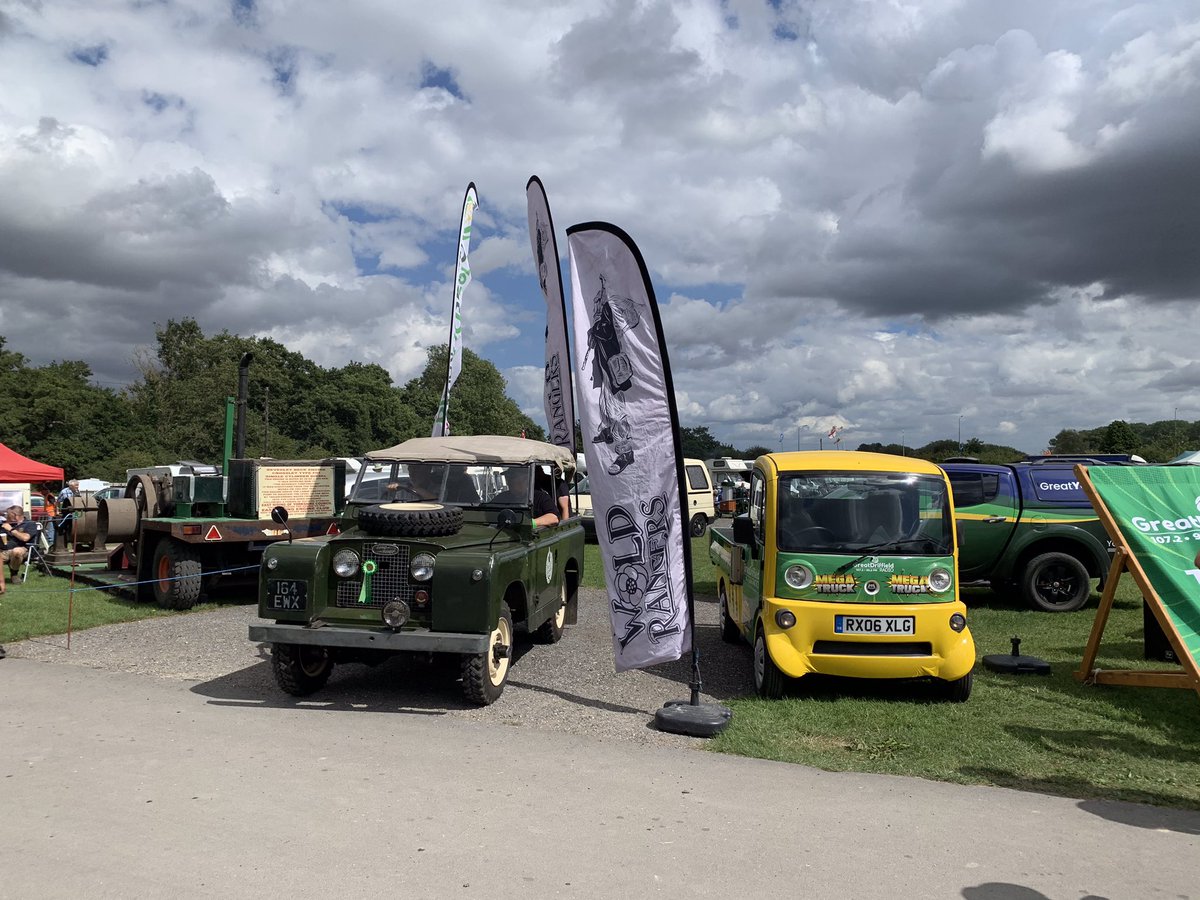 RangersWold's tweet photo. A great weekend at the #Driffield Steam Fair with @greatdriffradio https://t.co/F6AQtxHDMz