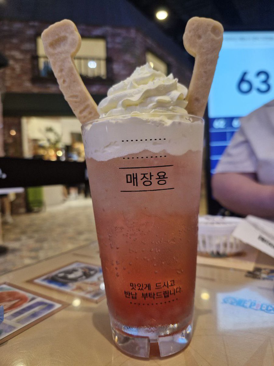 ohnonotthemoon's tweet photo. #팝퍼블 #원피스카페 #원피스25주년 https://t.co/u7oKzxLfQA