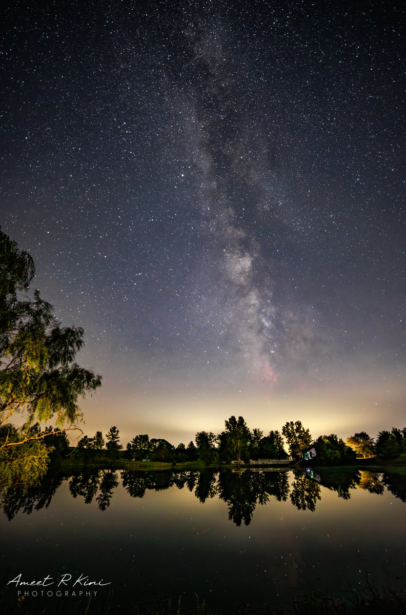 An incredibly beautiful and serene setting from our location in downstate Illinois last night. Just perfect to observe the night sky!🙏💫🌌
#Astrophotography #MilkyWay