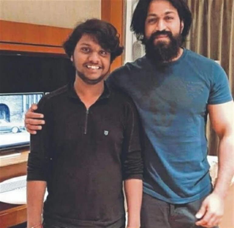 GetsCinema's tweet photo. #KGF Editor #Ujwal Changed the CLIMAX Screenplay of #MrBachchan I’m Became Fan of Him - #HarishShankar 😳😳😳💥💥💥 https://t.co/GsXrTSqO8S