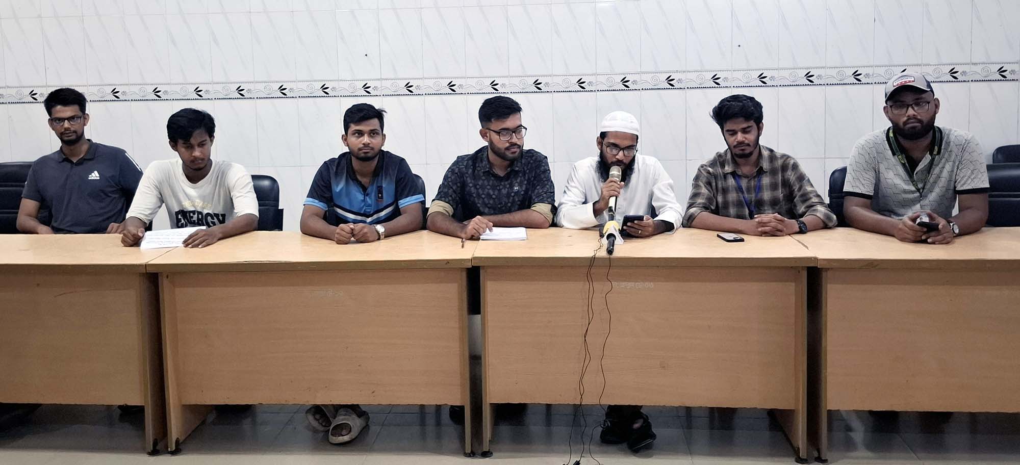 টাঙ্গাইলে সমন্বয়কদের সংবাদ সম্মেলন, দ্রুততম সময়ের মধ্যে দ্রব্যমূল্য নিয়ন্ত্রণে আনা হবে