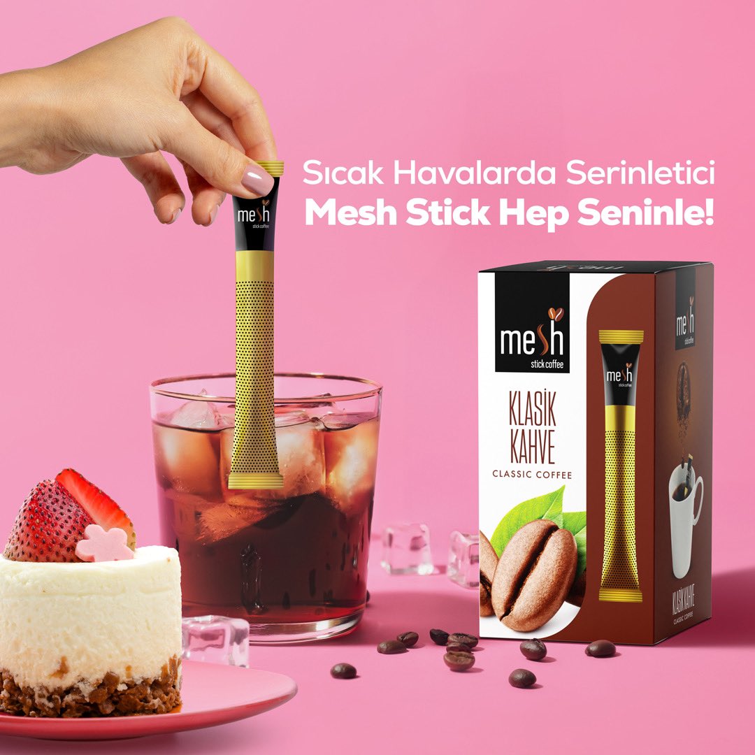 Mesh Stick Klasik Kahve'nin zengin ve yoğun aroması, soğuk su ve buz küpleriyle birleştiğinde, sıcak yaz günlerinde bile içinizi serinletecek. Her yudumda, kahve lezzetinin en doğal halini hissedin.#MeshStick #StickTea #HepYanında