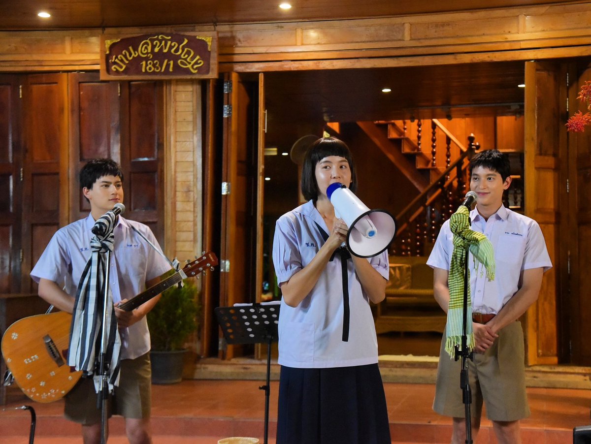 ก่อนดูละคร #•โลกหมุนรอบเธอEP7 คืนนี้…มี เซอร์ไพรส์ รอเจอกันนะจ๊ะ
#โลกหมุนรอบเธอ #neverenough
#ดูทีวีกด33 #ดูมือถือกด3plus 
#Thongstudios