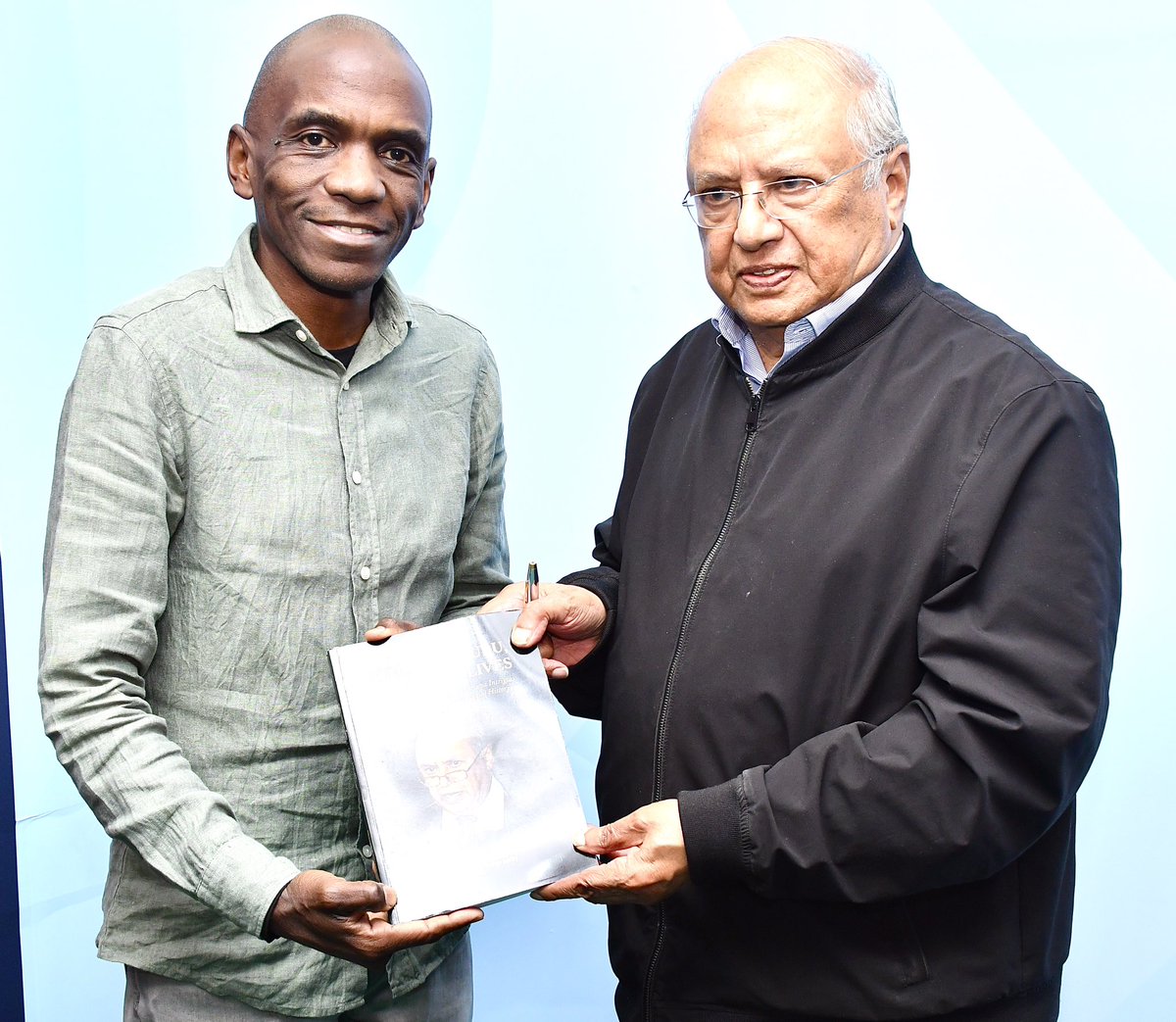 OdidiBill's tweet photo. Sharad Rao,boy from Ngara who rubbed shoulders with Princes &amp; Presidents
Former Director of Public Prosecutions memoir “From Jomo to Uhuru, Rao’s Nine Lives” 
Coming to Broadcasting House brought memories of reading news on Voice of Kenya with icons like Sammy Lui &amp; Norbert Okare https://t.co/QQdftdCZrk