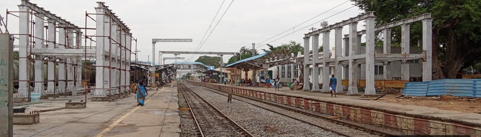 GMSRailway's tweet image. #Tiruttani Railway Station is transforming! 🚀 
Progress is taking shape! 🏗️

Parking 🅿️, FOB foundation 💪, and expanded concourse &amp;amp; porch 🌳 are complete at Tiruttani.

#StationRedevelopment #RailwayInfrastructure #SouthernRailway